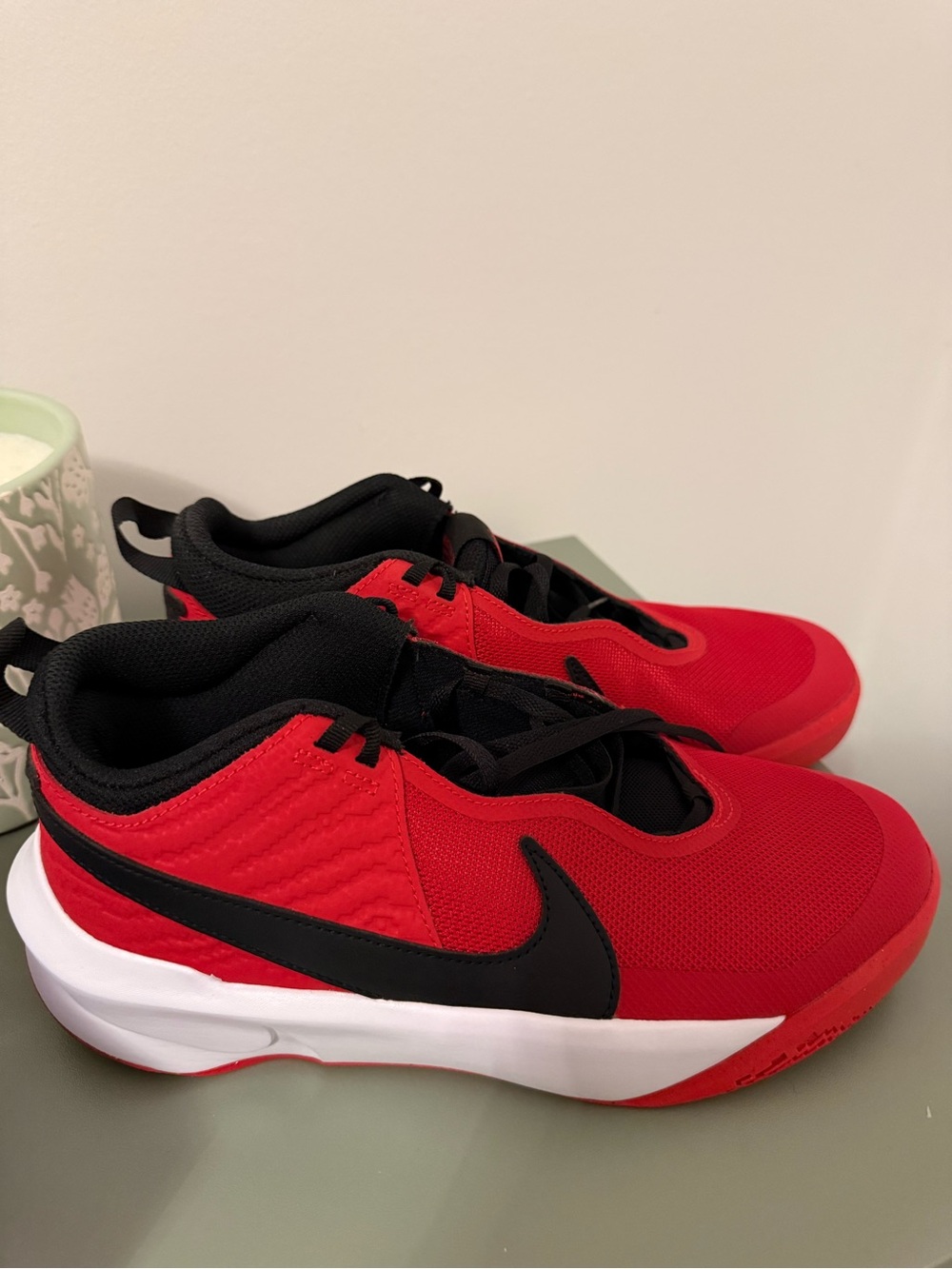 Nike Kids Red and Black Low-Top Sneakers
